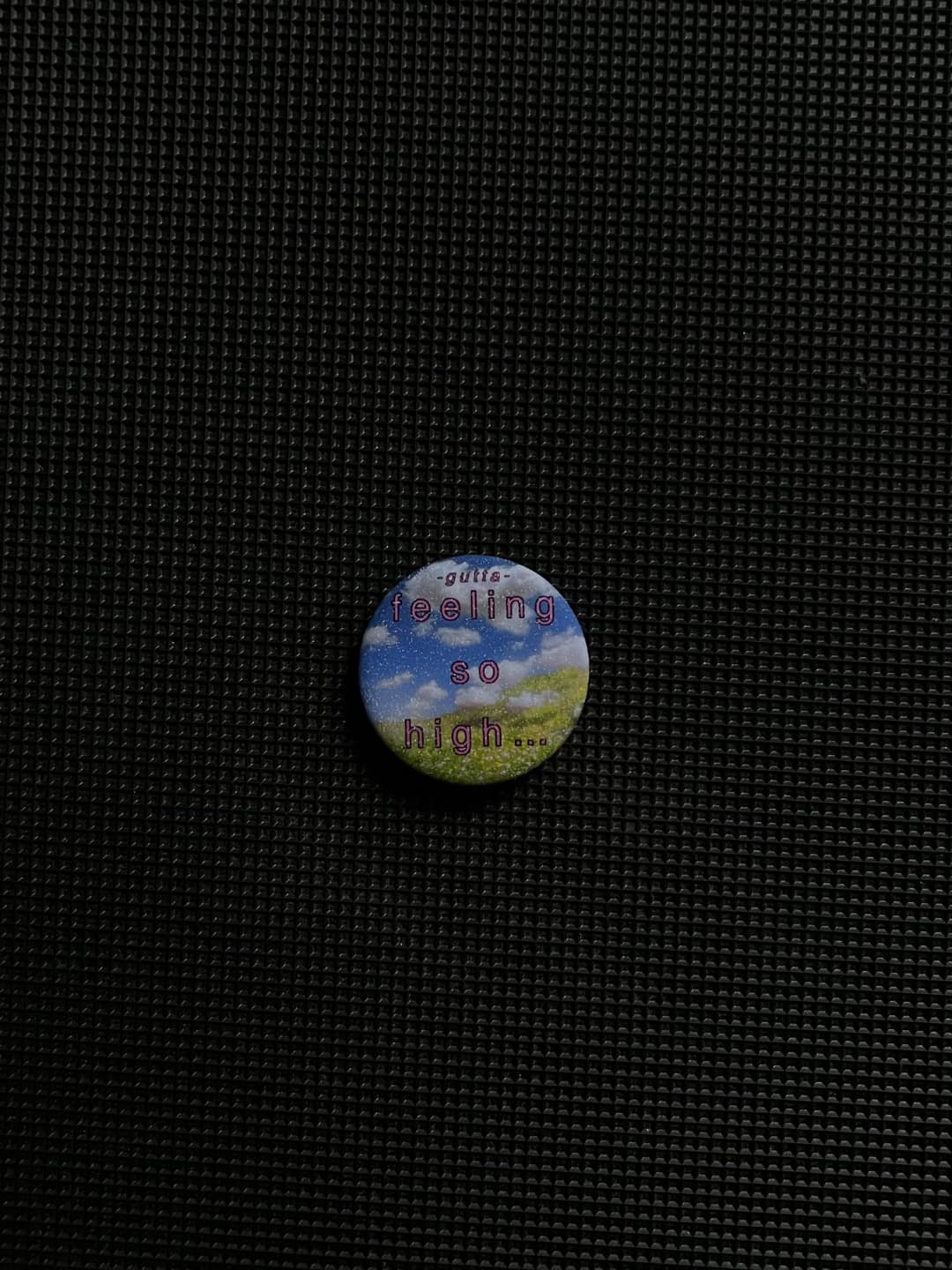 GUTTA PIN BUTTON-MEDIUM — view 3