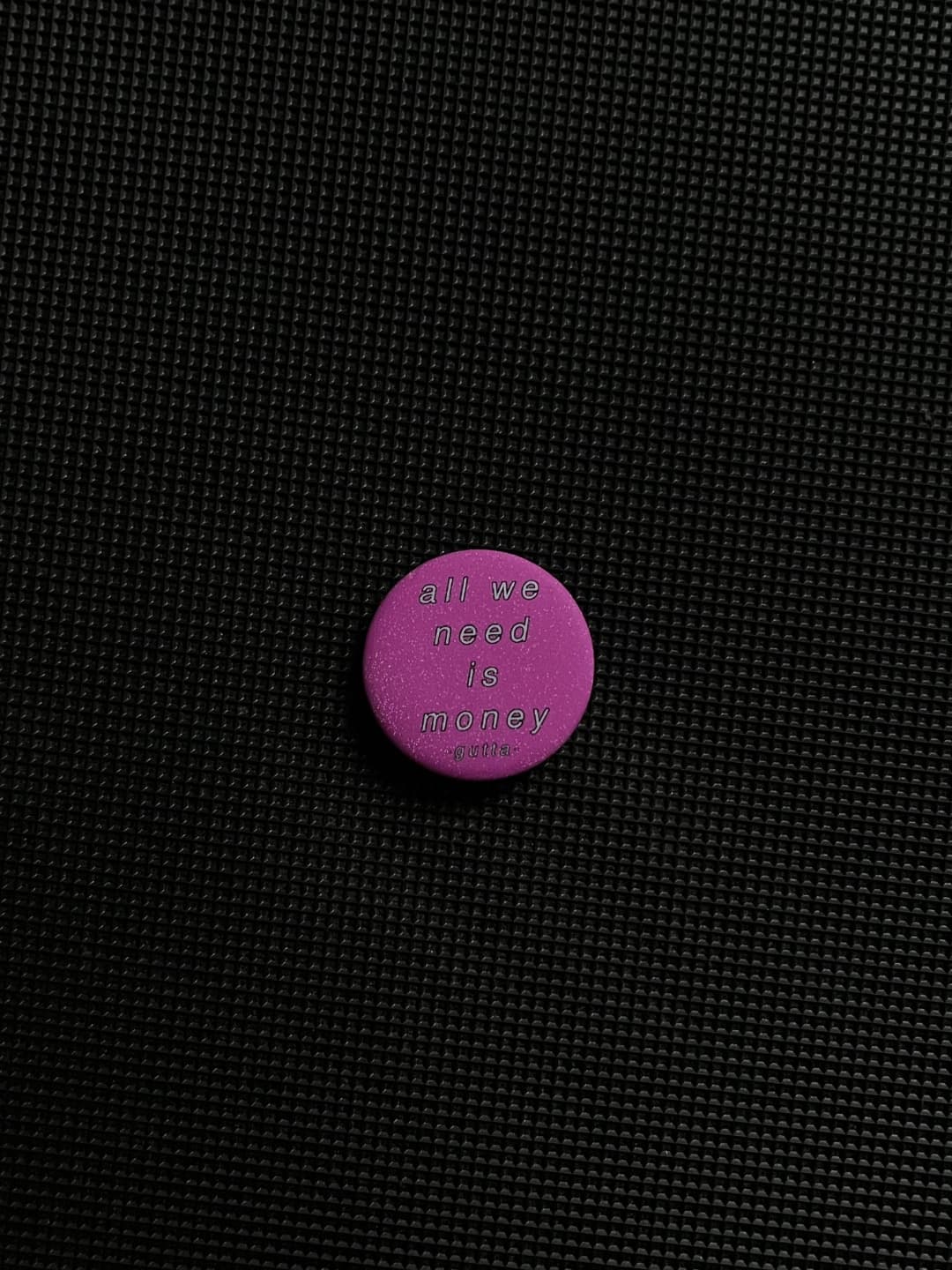 GUTTA PIN BUTTON-MEDIUM — view 4